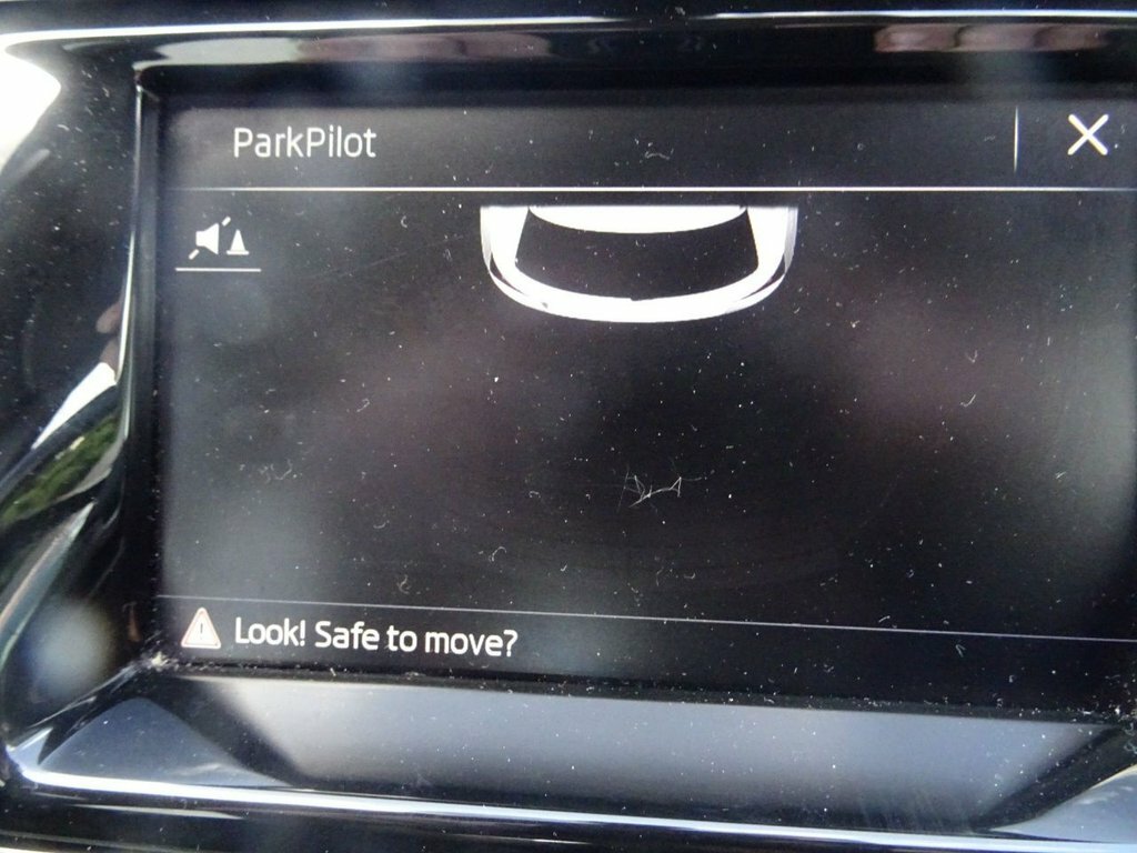 Skoda Fabia 1L Se L Tsi YD20DHK White #5