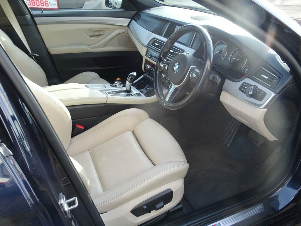 BMW 5 Series 3L 530D M Sport Black #3