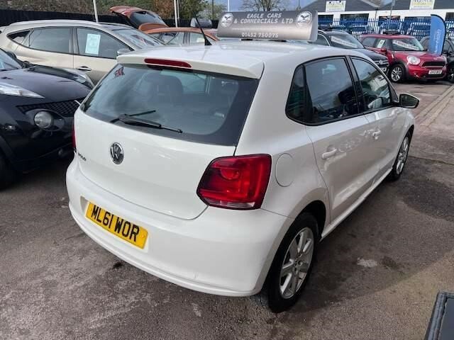 Volkswagen Polo Match White #6
