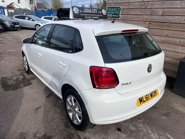 Volkswagen Polo Match White #4