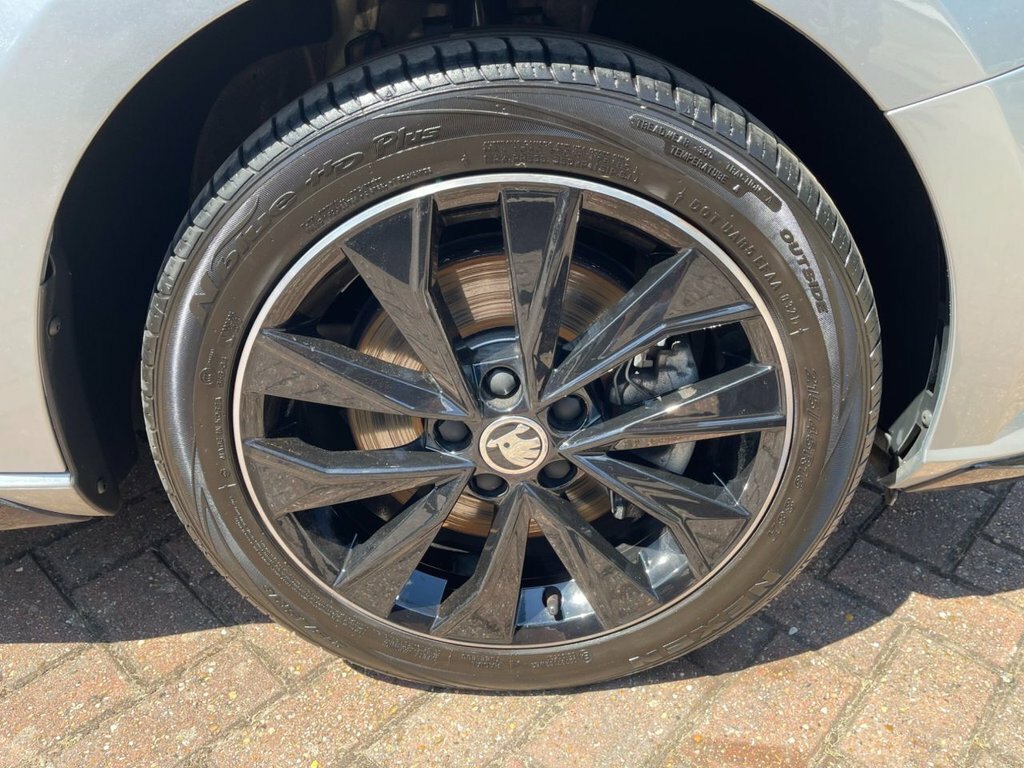 Skoda Fabia 2021 1.0 Tsi Monte Carlo Estate Dsg Eur Silver #2