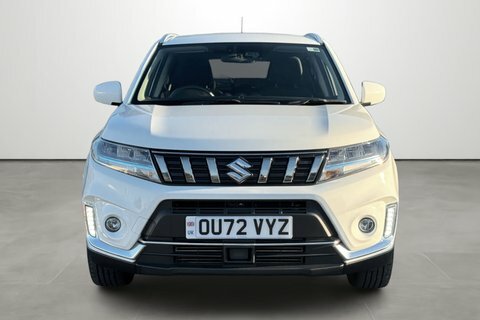 Suzuki Vitara 1.4 Boosterjet 48V OU72VYZ White #4