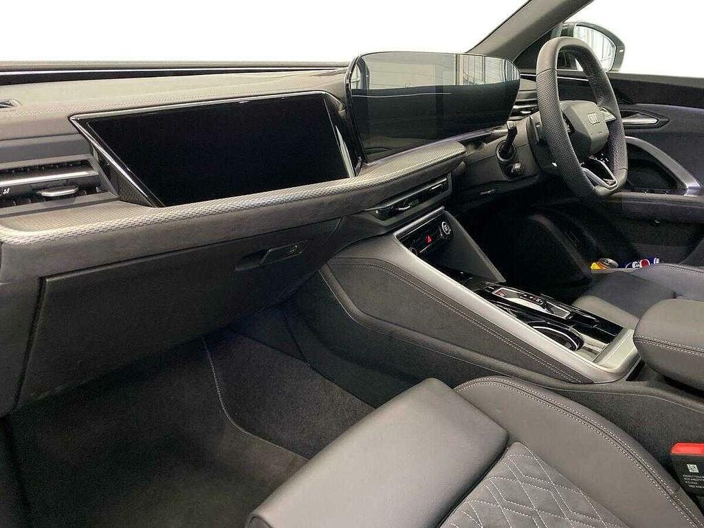 Audi Q5 Suv Edition 1 Tdi Quattro 204 Ps S Tronic SM25XGY White #2