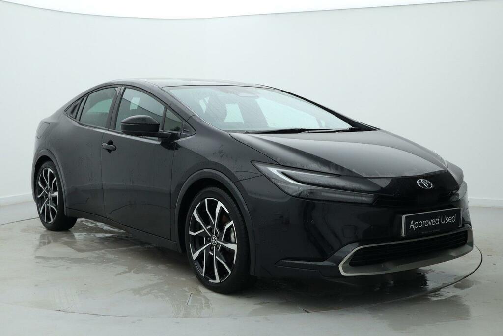 Toyota Prius 2.0 13.6Kwh Excel Hatchback Plug-in Hyb Black