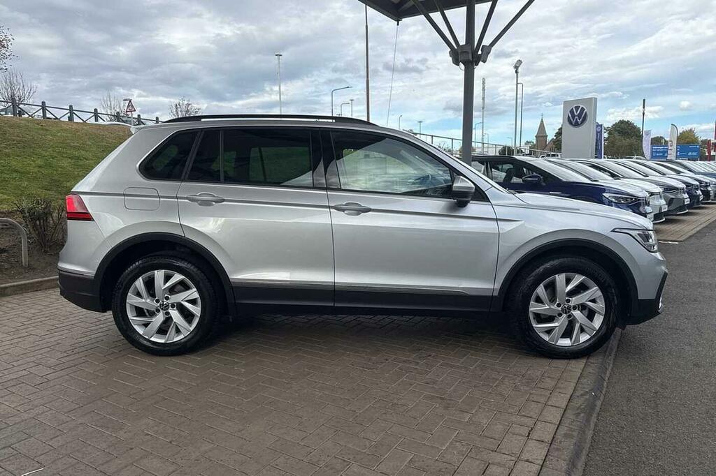 Volkswagen Tiguan 2.0 Tdi Life Dsg Silver #4