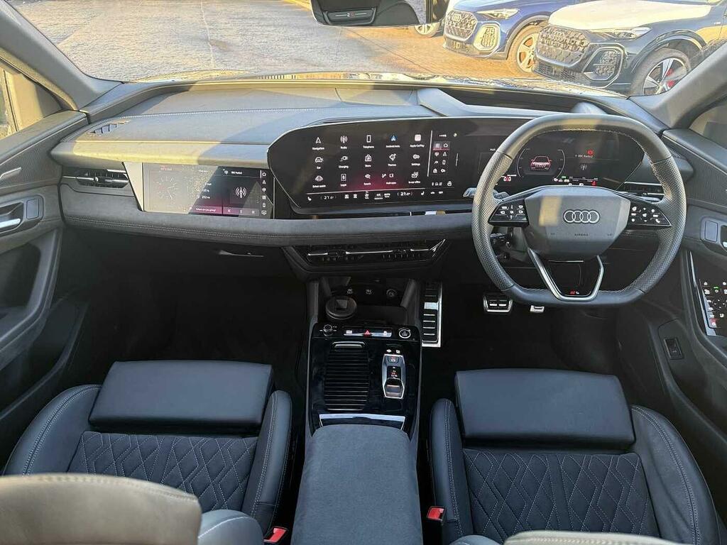 Audi Q6 E-Tron Q6 Suv Edition 1 E-tron Quattro 285,00 Kw SL75KWV Black #2