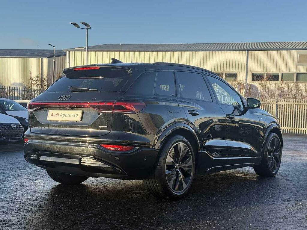Audi Q6 E-Tron Q6 Suv Edition 1 E-tron Quattro 285,00 Kw SL75KWV Black #3