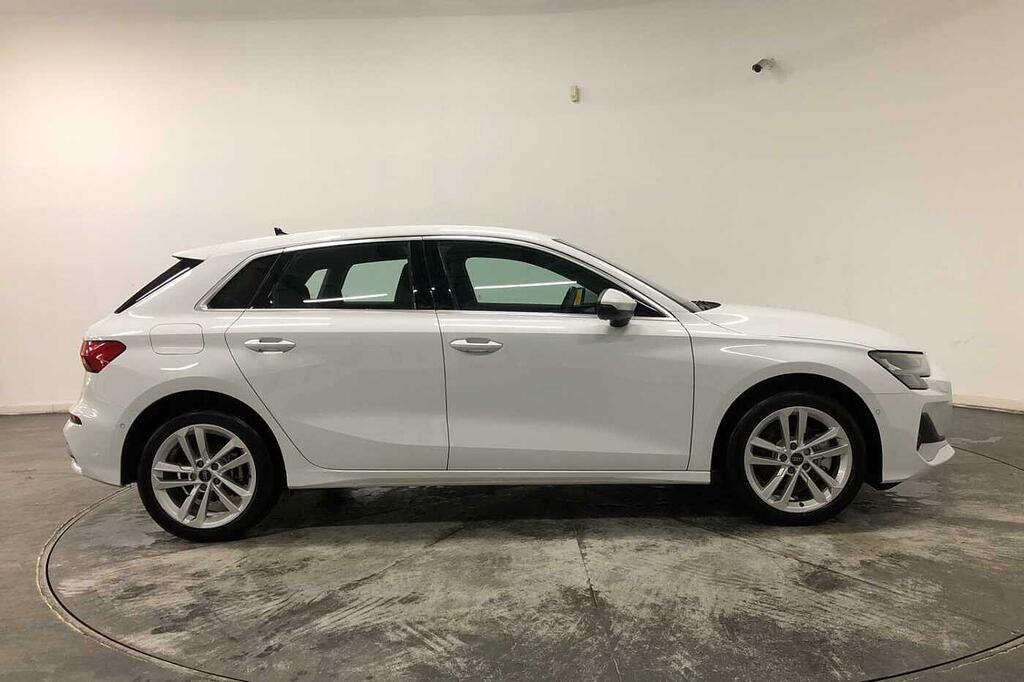 Audi A3 Sport 40 Tfsi E 204 Ps S Tronic SL75NMY White #4