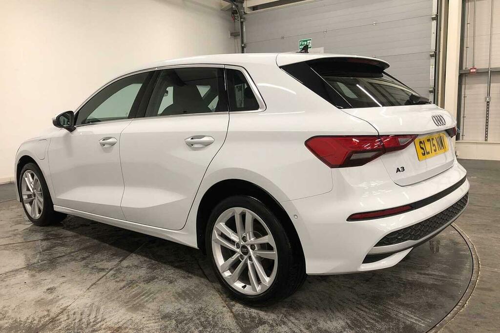 Audi A3 Sport 40 Tfsi E 204 Ps S Tronic SL75NMY White #3