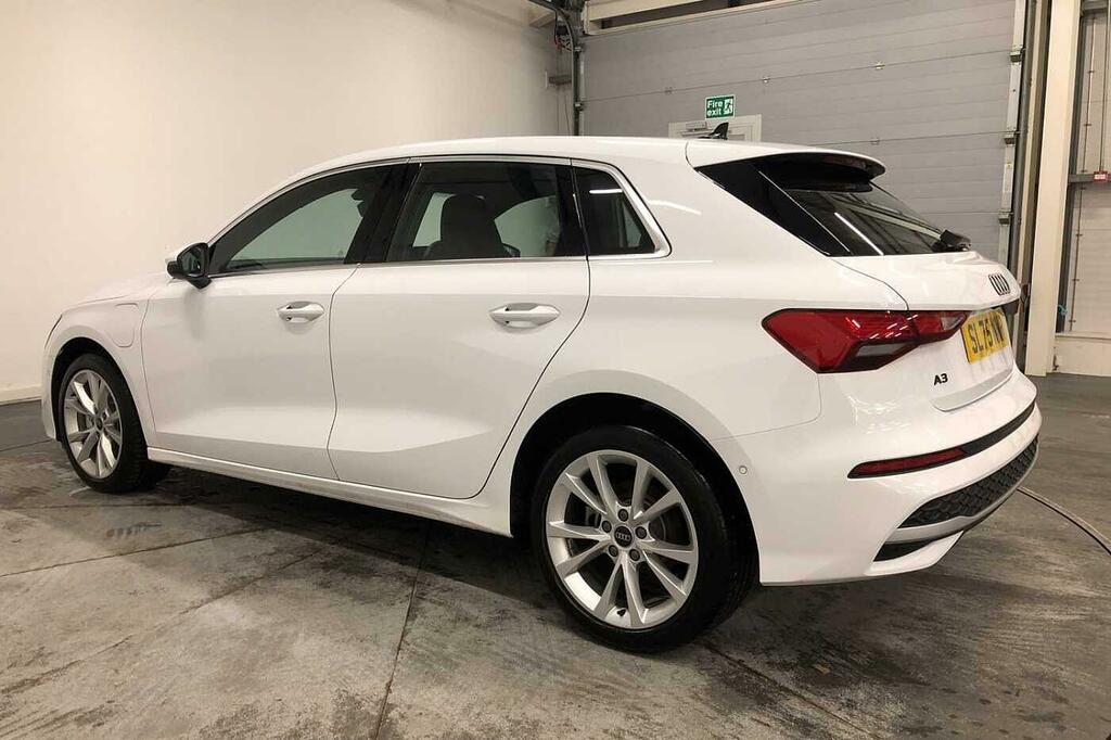 Audi A3 Sport Tfsi E 204 Ps S Tronic SL75NNR White #3