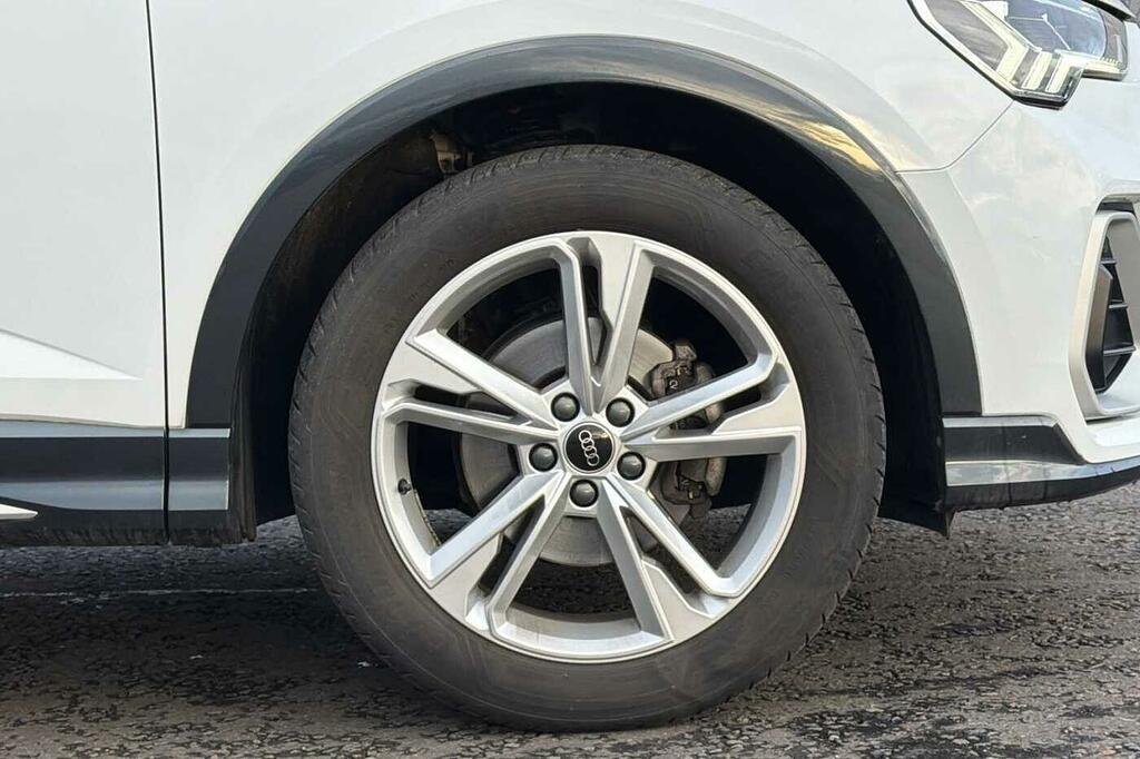 Audi Q3 S Line 35 Tfsi 150 Ps S Tronic SL23NLJ White #5