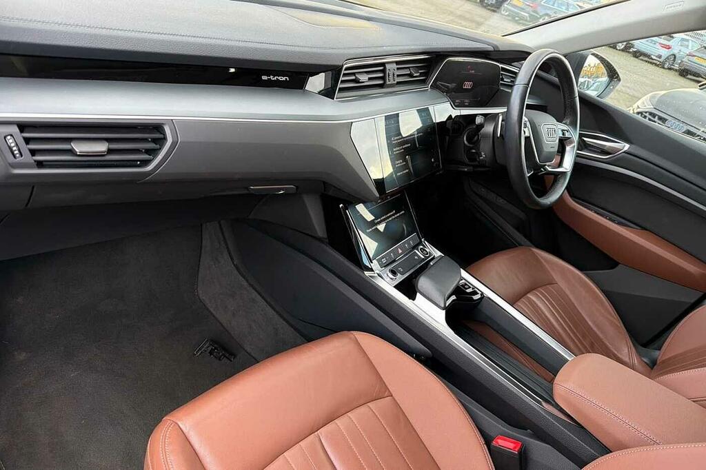 Audi Q8 e tron Sport 50 E-tron Quattro 250,00 Kw Grey #2