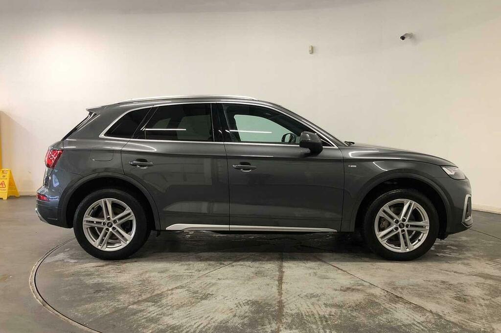 Audi Q5 S Line 40 Tdi Quattro 204 Ps S Tronic SN23JRA Grey #4