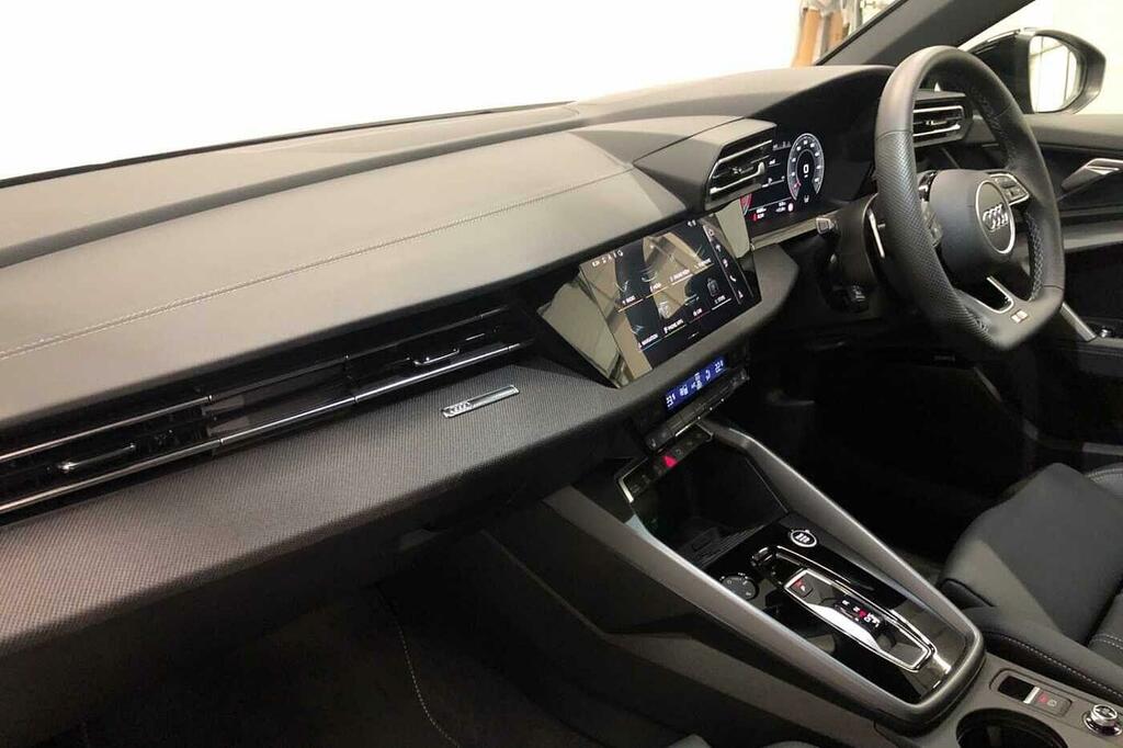Audi A3 Black Edition 35 Tdi 150 Ps S Tronic SM25XFY Black #2