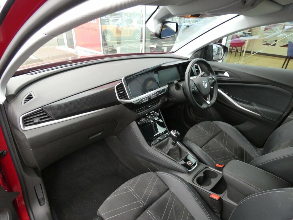 Vauxhall Grandland 1.2 Turbo Ultimate Euro 6 Ss MD72GFZ Red #4