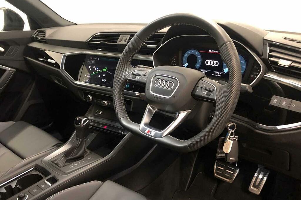 Audi Q3 Black Edition 35 Tfsi 150 Ps S Tronic SM25OCD Black #6