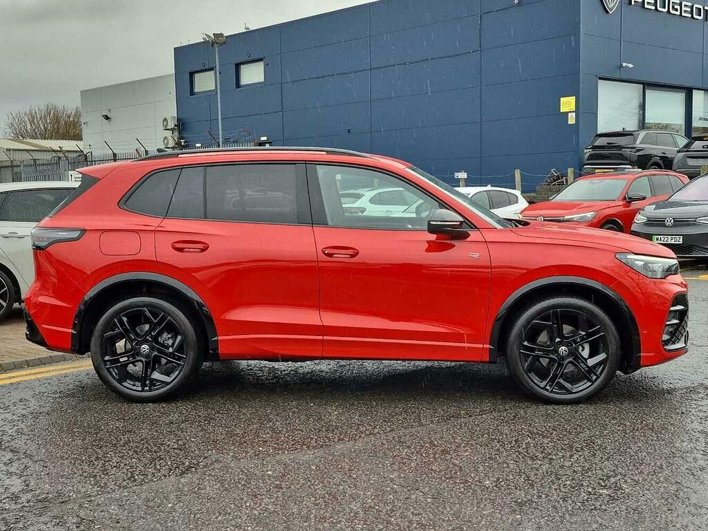 Volkswagen Tiguan R-line 1.5 Etsi 150 Ps 7-Speed Dsg ST75OZX Red #4