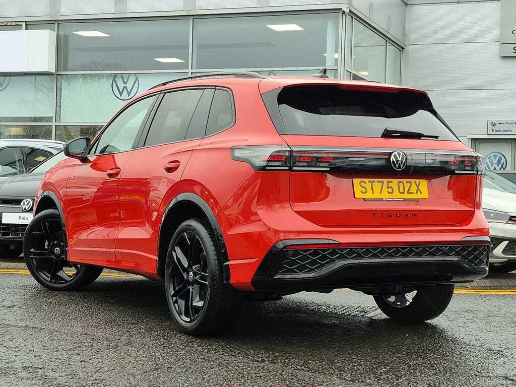 Volkswagen Tiguan R-line 1.5 Etsi 150 Ps 7-Speed Dsg ST75OZX Red #3