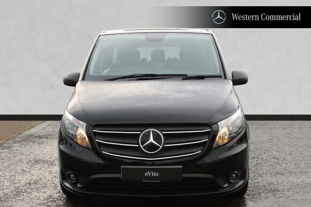 Mercedes-Benz eVito 100Kwh Premium Tourer Double Cab Black #2