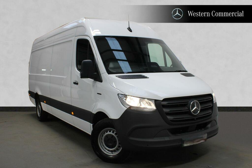 Mercedes-Benz eSprinter 320 81Kwh Pro Panel Van Rwd L2 H 