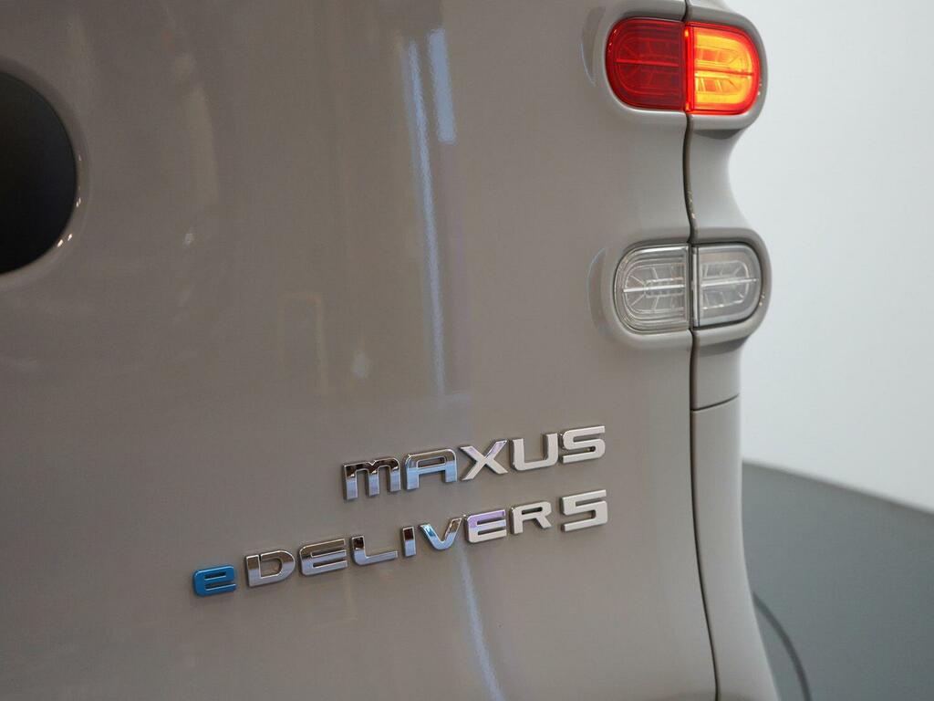Maxus eDeliver 5 64Kwh Panel Van 6Dr L1 163 Ps White #28