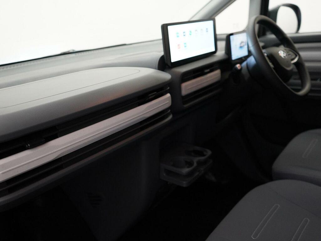 Maxus eDeliver 5 64Kwh Panel Van 6Dr L1 163 Ps White #15