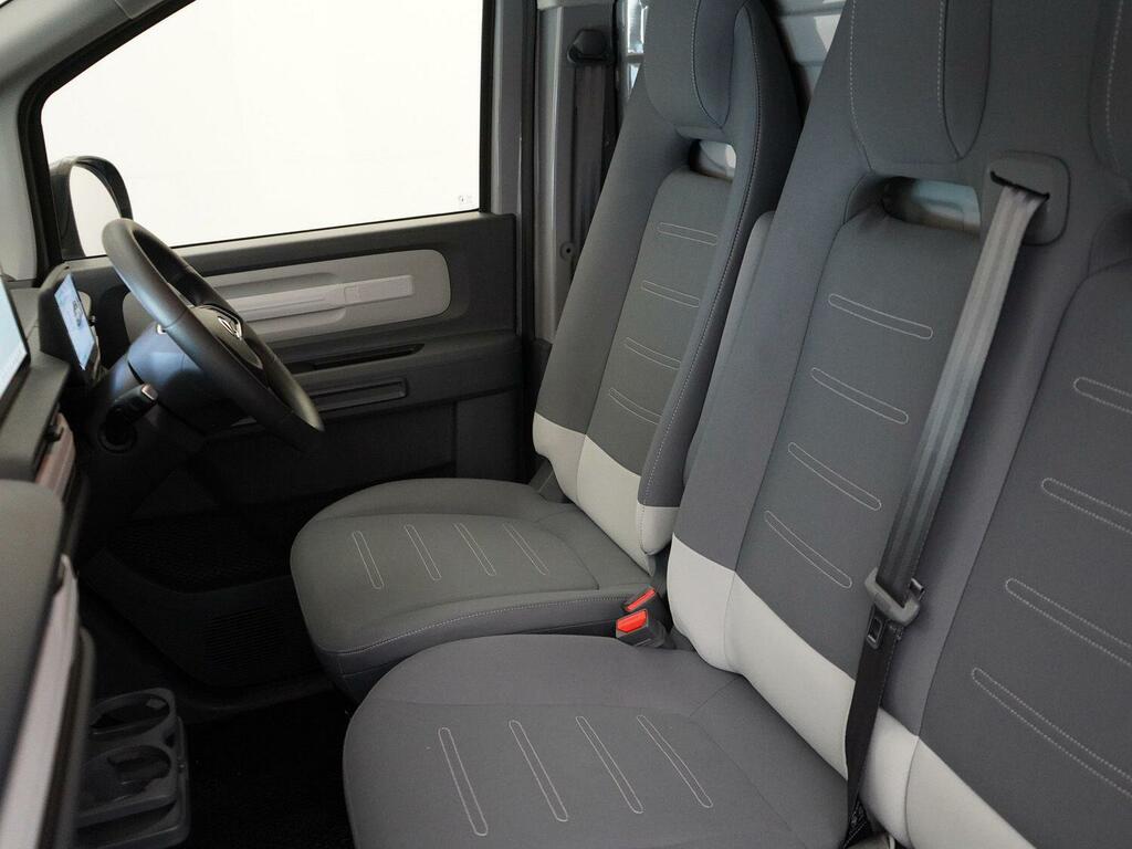 Maxus eDeliver 5 64Kwh Panel Van 6Dr L1 163 Ps White #17