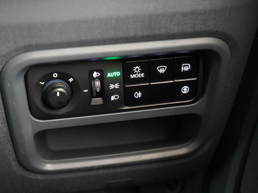 Maxus eDeliver 5 64Kwh Panel Van 6Dr L1 163 Ps White #12