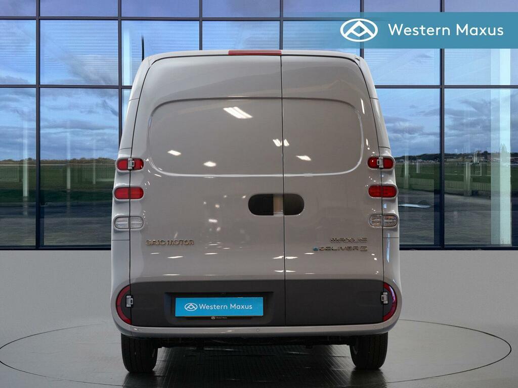 Maxus eDeliver 5 64Kwh Panel Van 6Dr L1 163 Ps White #5