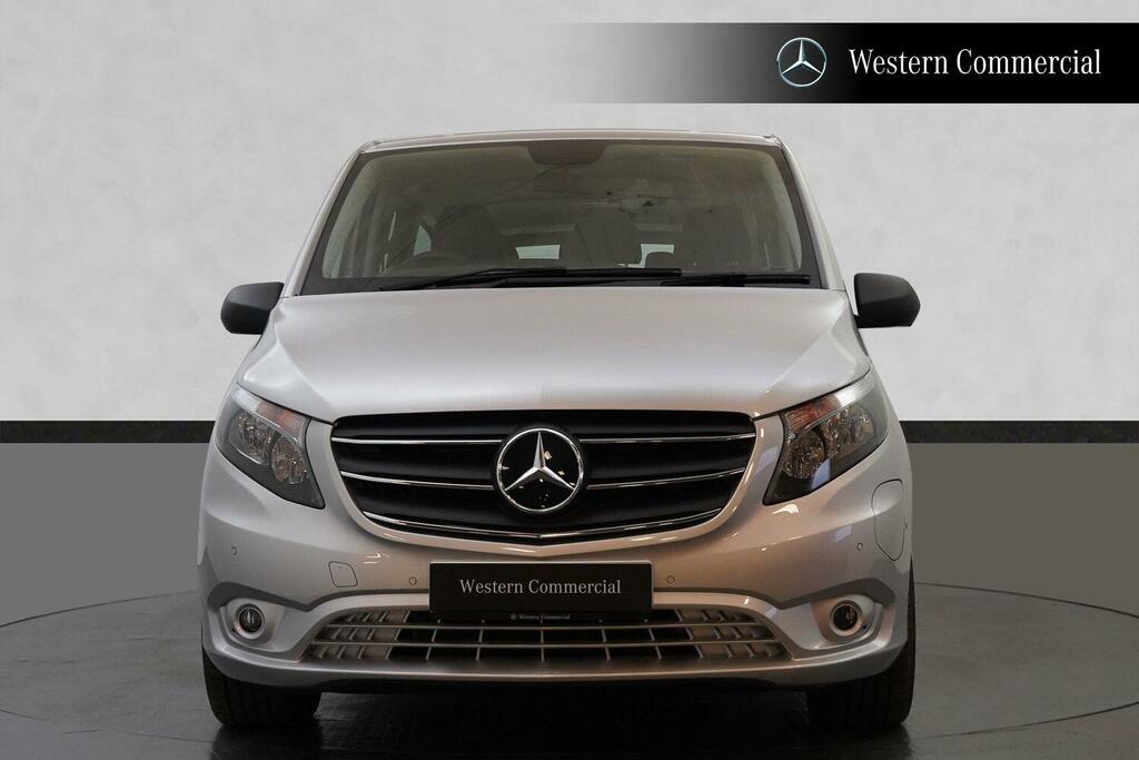 Mercedes-Benz eVito 100Kwh Premium Tourer Double Cab Silver #2