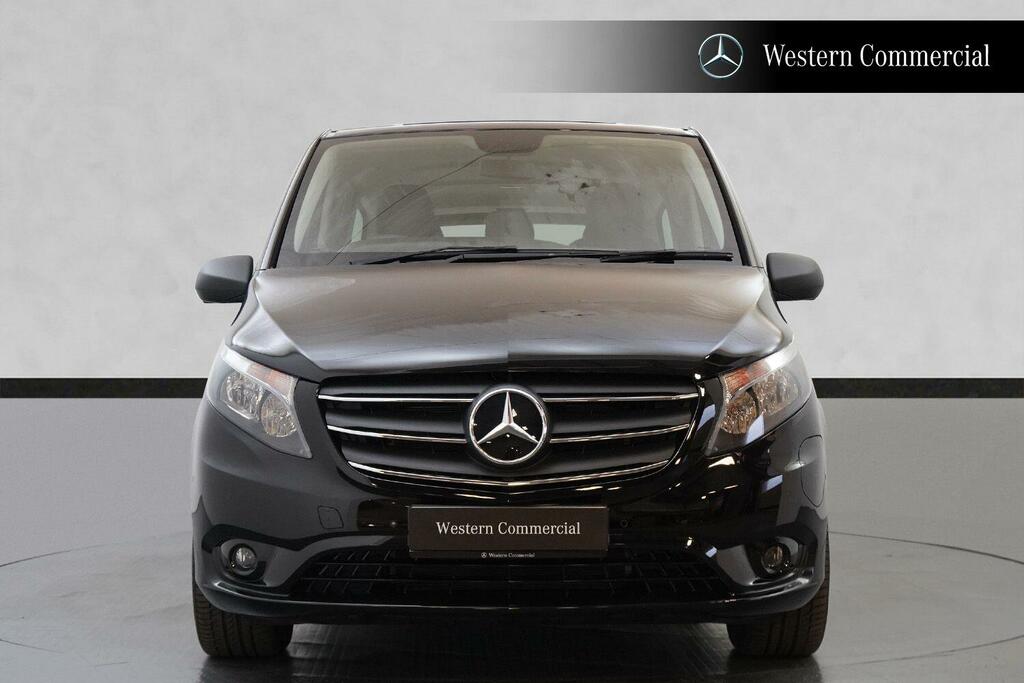 Mercedes-Benz eVito 100Kwh Premium Tourer Double Cab Black #2