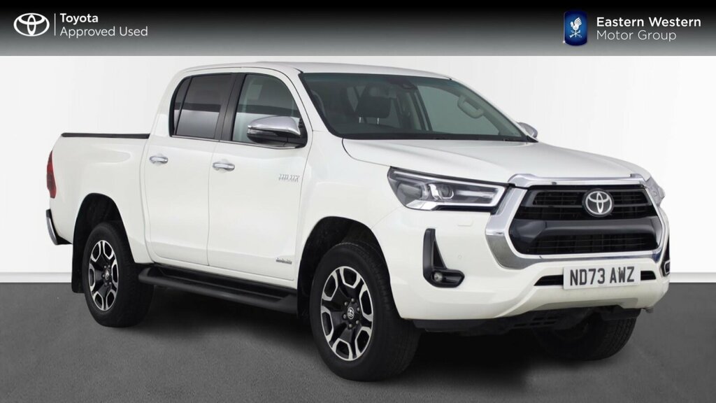 Toyota HILUX 2.8 D-4d Invincible 4Wd Euro 6 Ss White