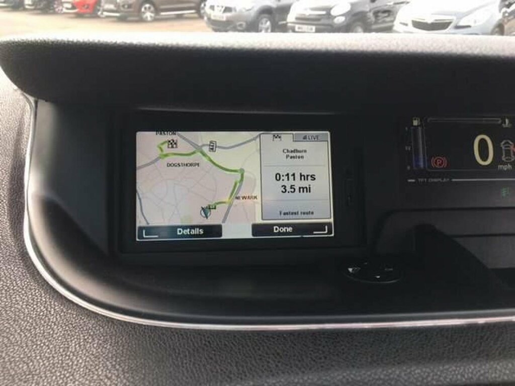 Renault Scenic Mpv 1.5 Dci Energy Dynamique Tomtom Euro 5 Ss 5 White #4
