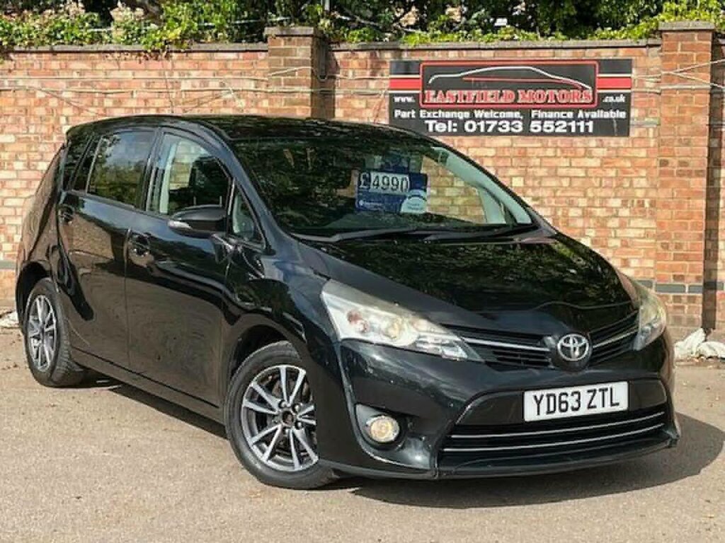 Toyota Verso Mpv 2.0 D-4d Icon Euro 5 201363 Black
