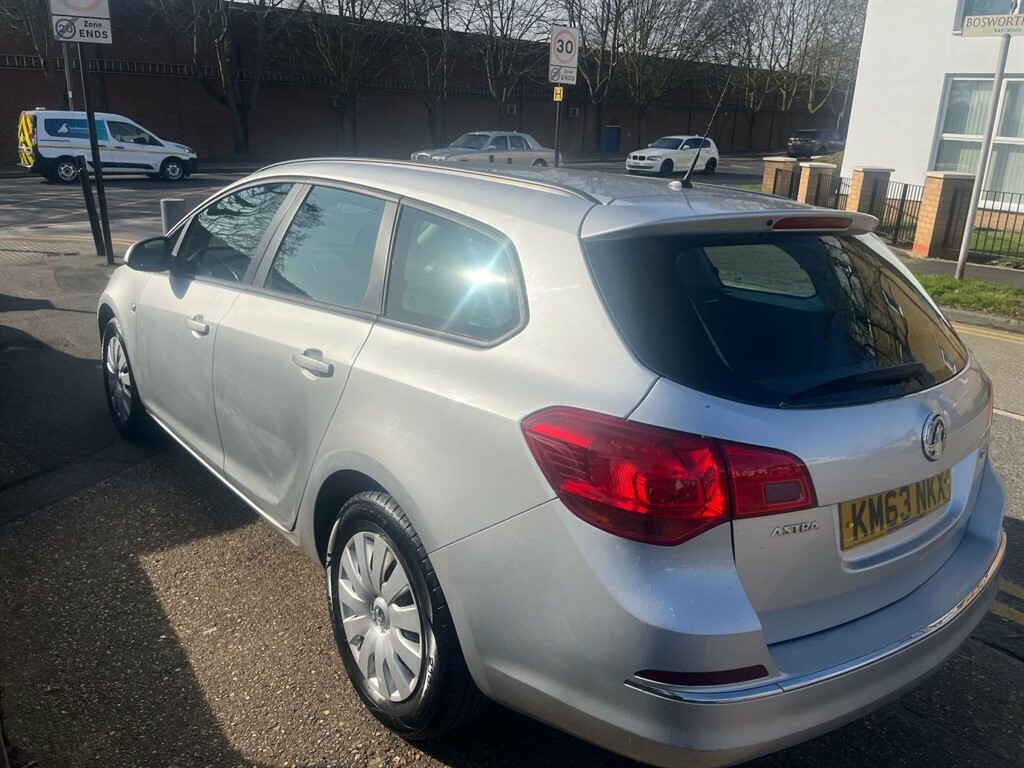 Vauxhall Astra Exclusive Cdti Ecoflex Ss KM63NKX Silver #2