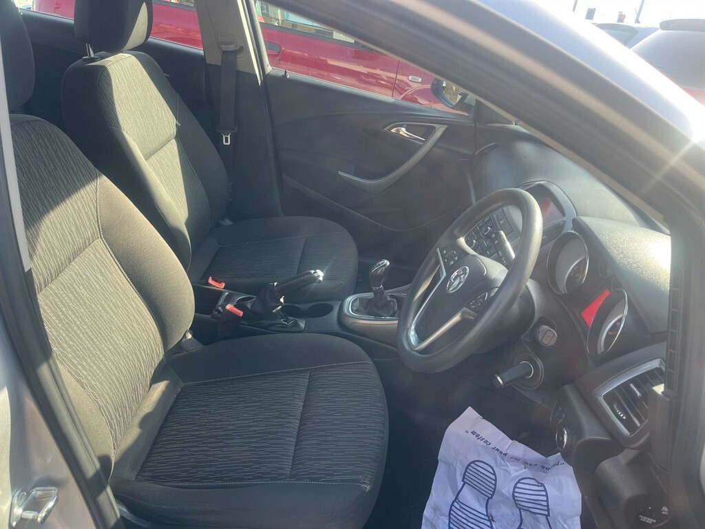 Vauxhall Astra Exclusive Cdti Ecoflex Ss KM63NKX Silver #6