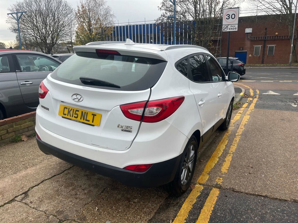 Hyundai Ix35 Se Nav Crdi CK15NLT White #2