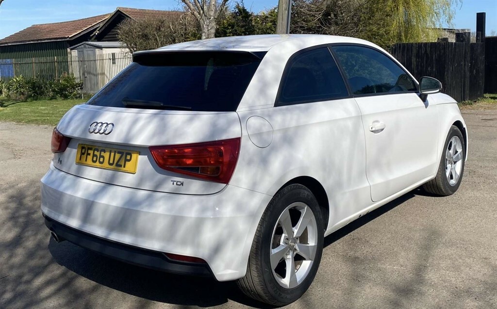 Audi A1 Sport Tdi PF66UZP White #4