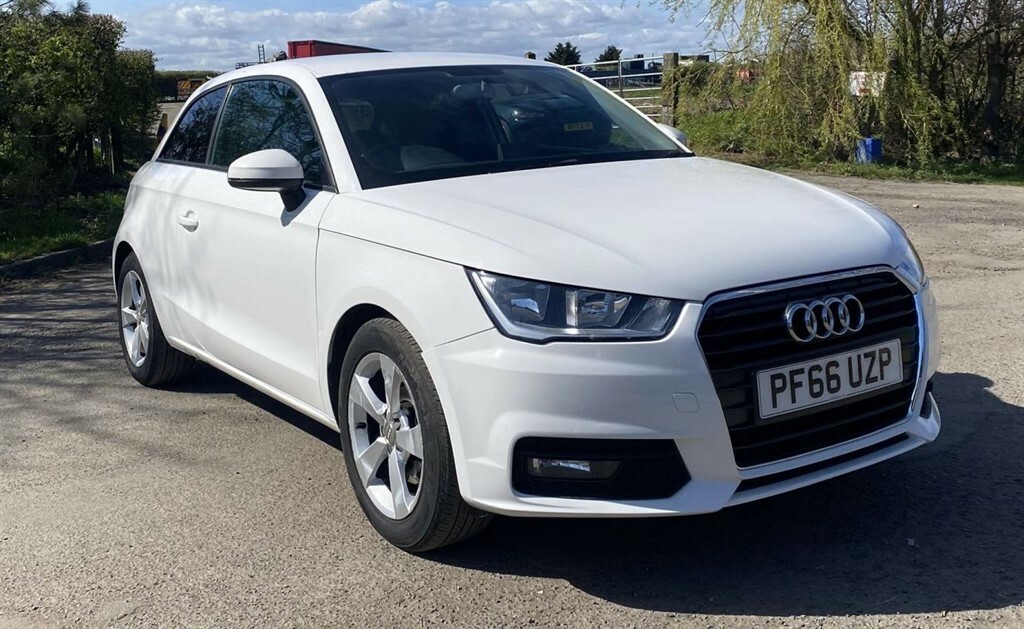 Audi A1 Sport Tdi PF66UZP White #3