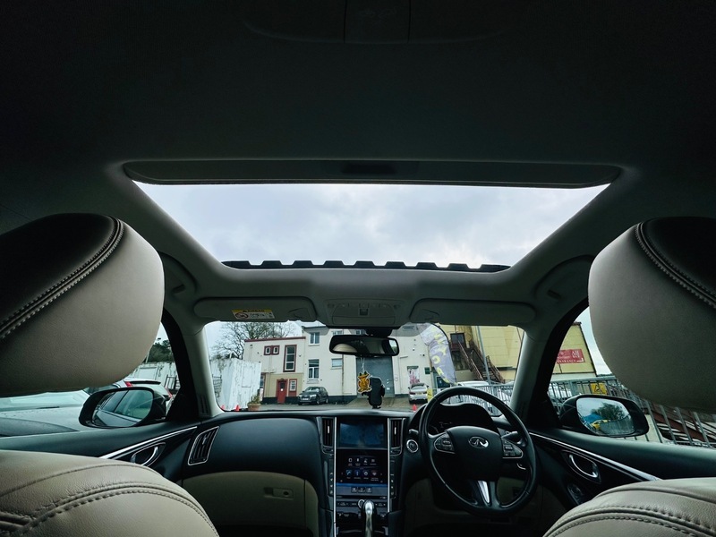 Infiniti Q50 Saloon Brown #37