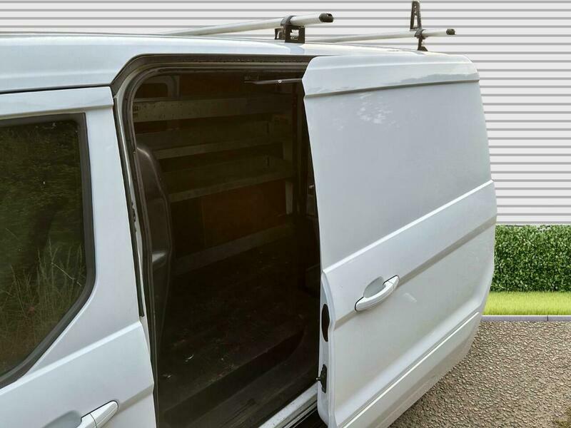 Ford Transit Connect 1.5 Tdci 240 Limited YT18RFK White #4