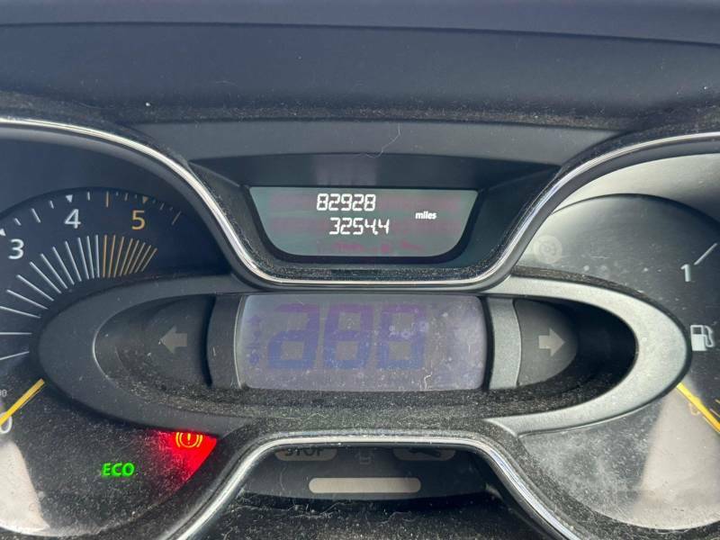 Renault Captur 1.5 Dci Energy Dynamique S Medianav Euro 5 Ss 5 SJ64DZS Silver #2