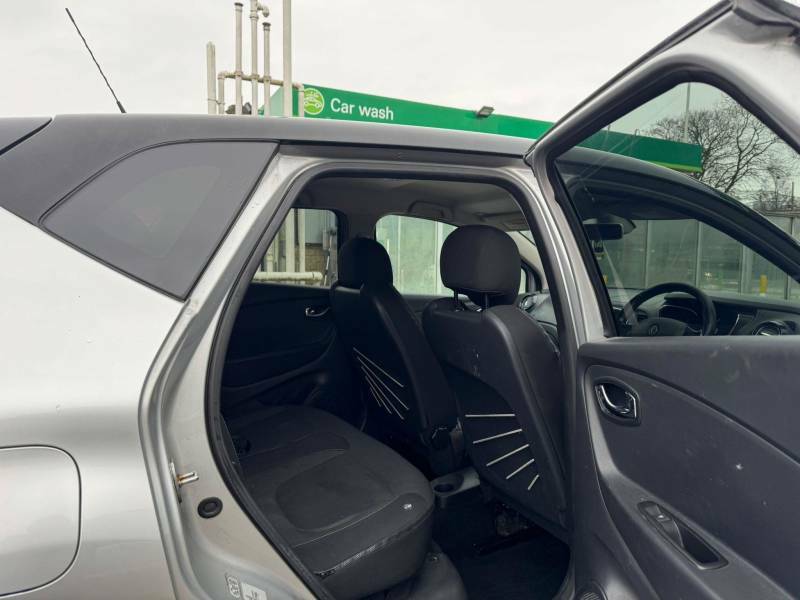 Renault Captur 1.5 Dci Energy Dynamique S Medianav Euro 5 Ss 5 SJ64DZS Silver #3