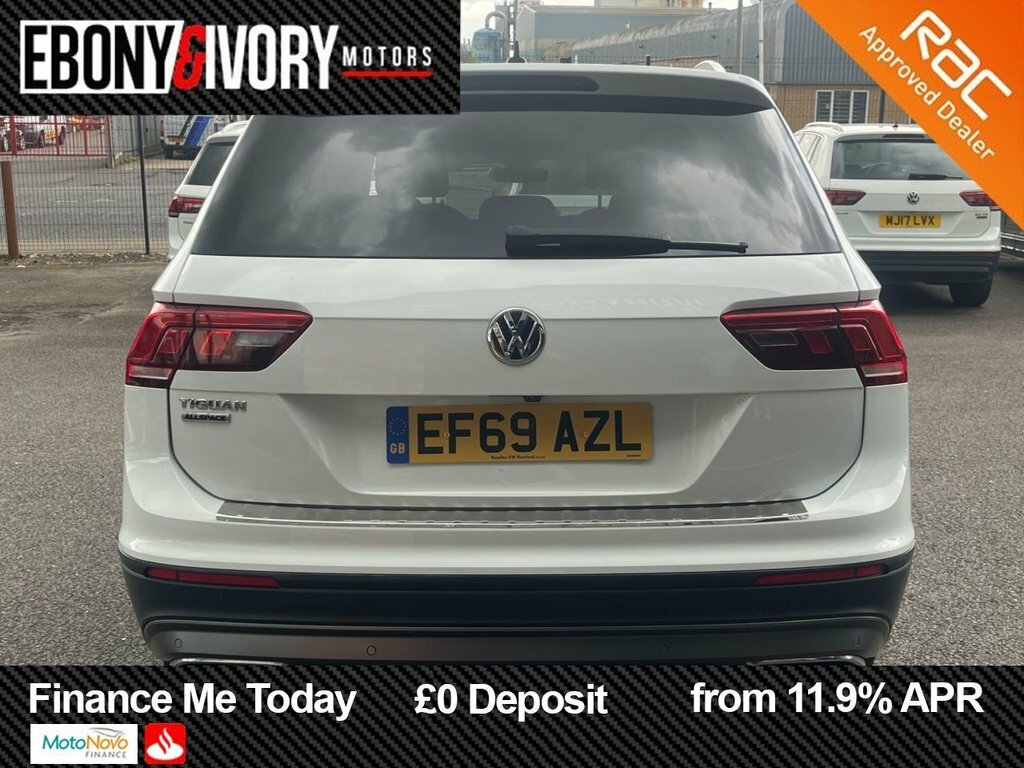 Volkswagen Tiguan Allspace 2L Match White #4