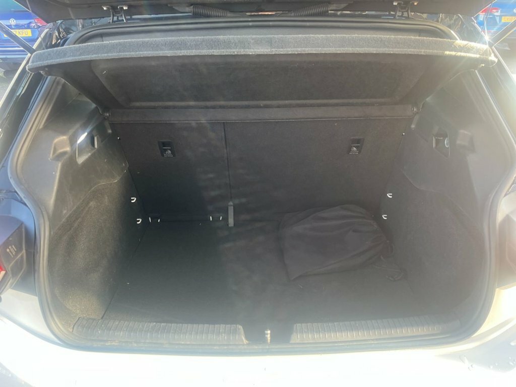 Volkswagen ID.3 Hatchback OY71ZDW White #6