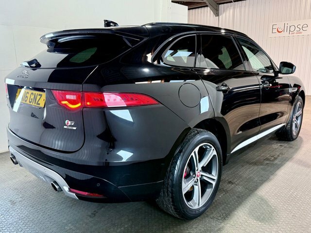 Jaguar F-Pace 2016 3.0 D300 V6 S Suv Awd Euro 6 LA16GNZ Black #6