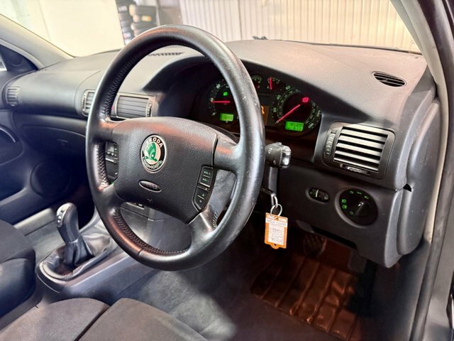 Skoda Superb Diesel Grey #9