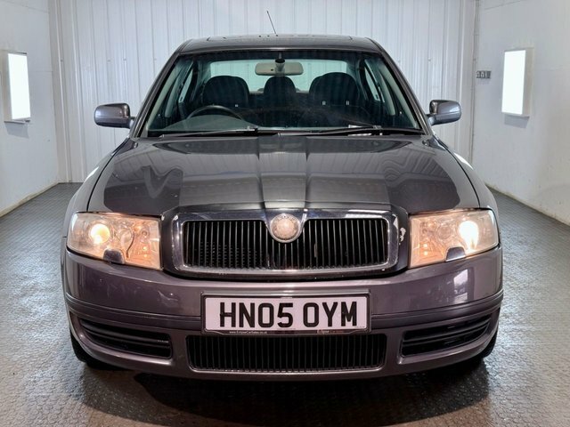 Skoda Superb Diesel Grey #2