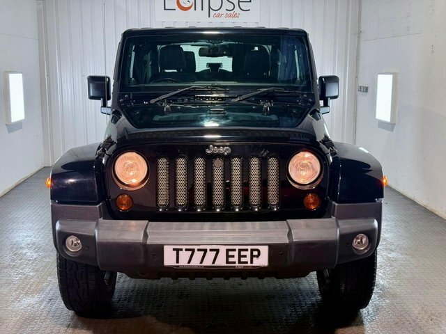 Jeep Wrangler 2013 2.8 Crd Sahara Suv 4Wd Euro 5 Black #2