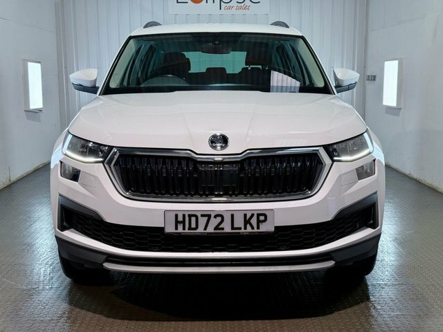 Skoda Kodiaq 2023 1.5 Tsi Act Se Drive Suv Dsg Euro HD72LKP White #2